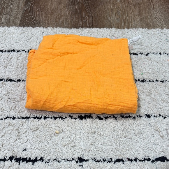 Parents Choice Other - 6/$10 Parents Choice Muslin Swaddle